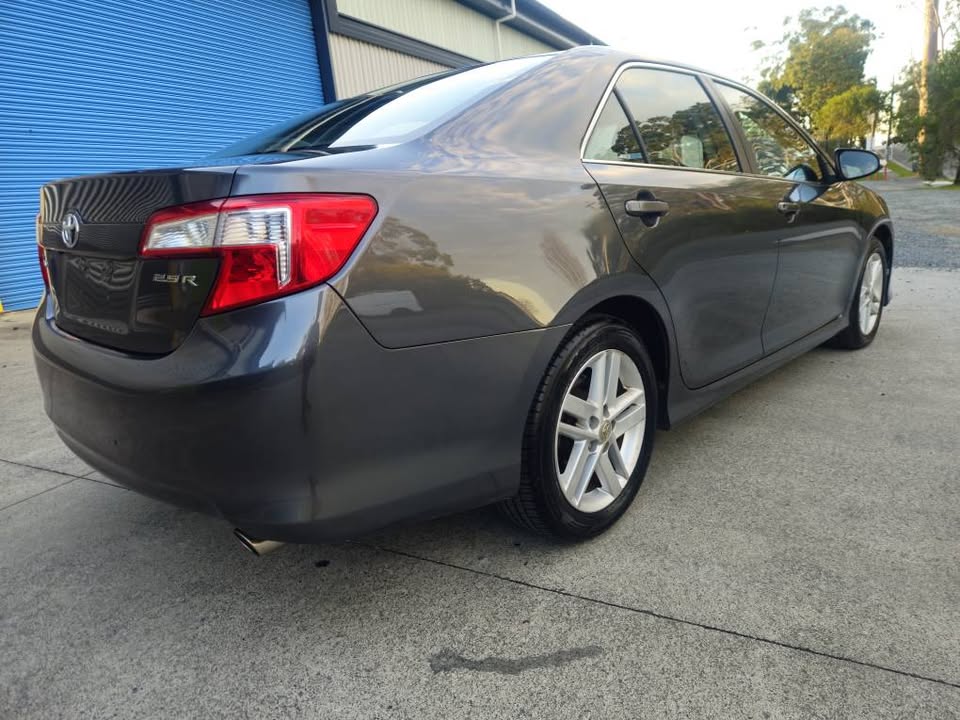 2012 Toyota camry atara 6.jpg